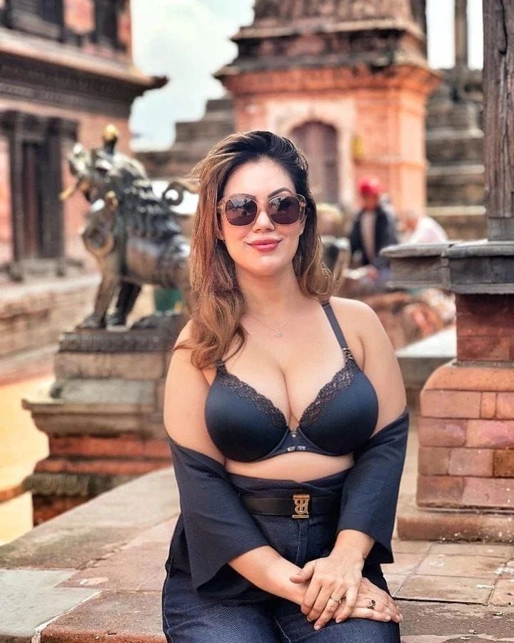 VIP Karachi Escorts Staff 3