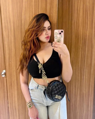VIP Karachi Escorts Staff 10