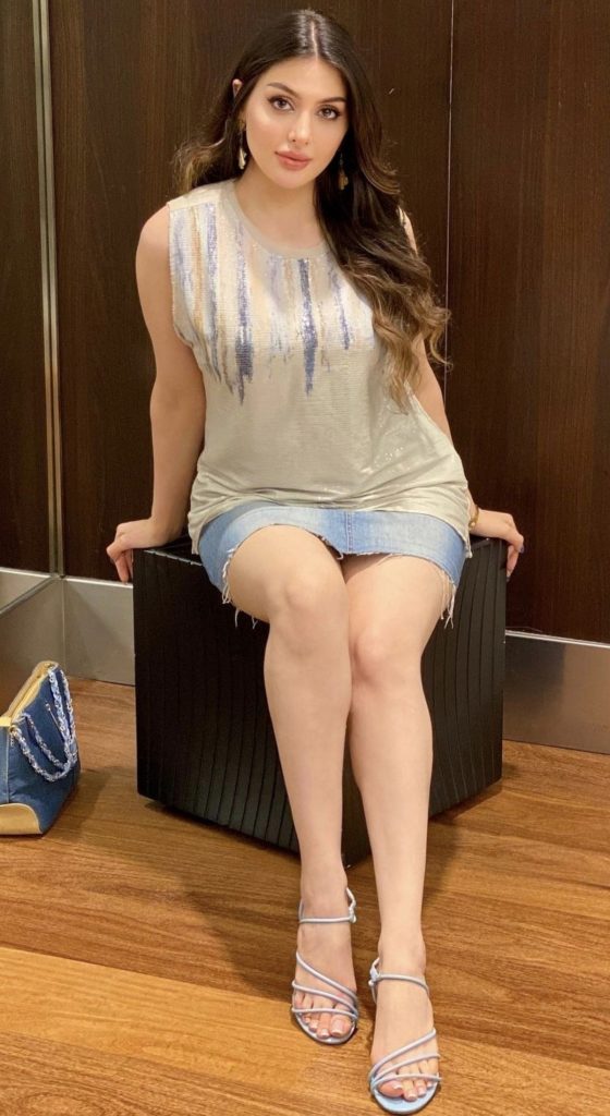 VIP Karachi Escorts Staff 9